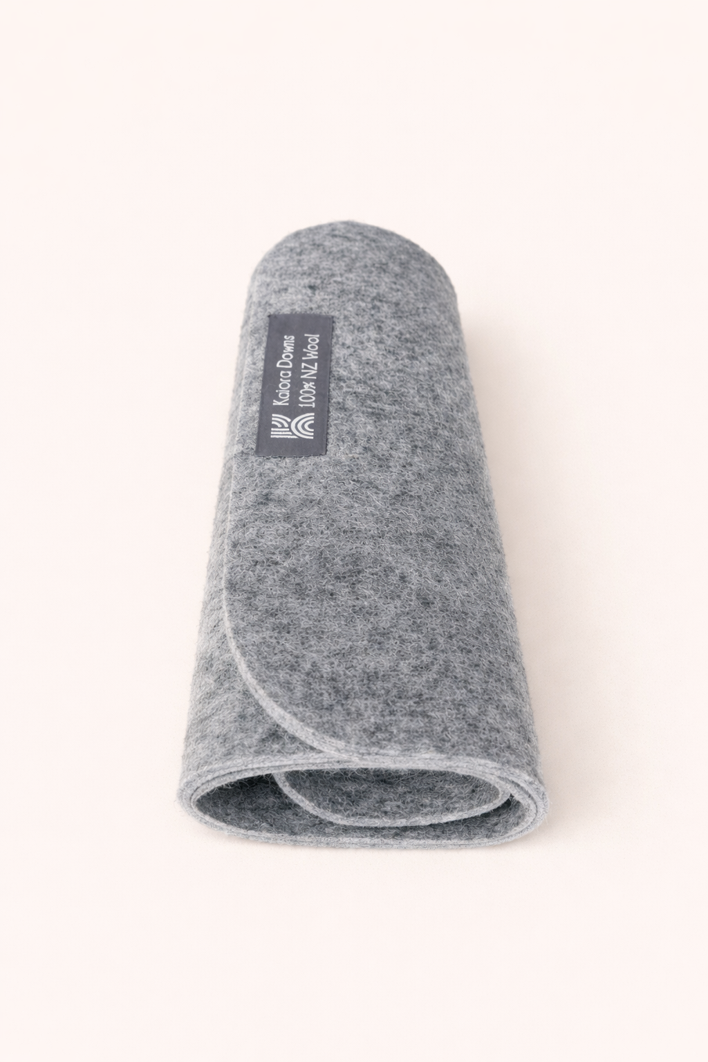 Tender Sauna Mat in sauna – placed on bench during hot ritual session